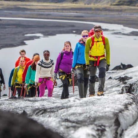 Senderismo por glaciares en el sur de Islandia