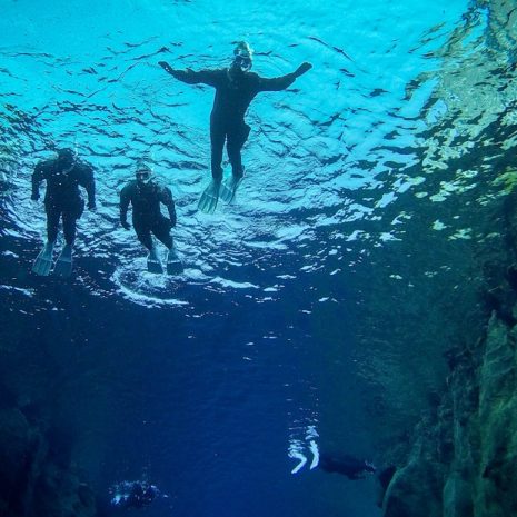 Snorkeling en petit groupe à Silfra | Photos sous-marines gratuites