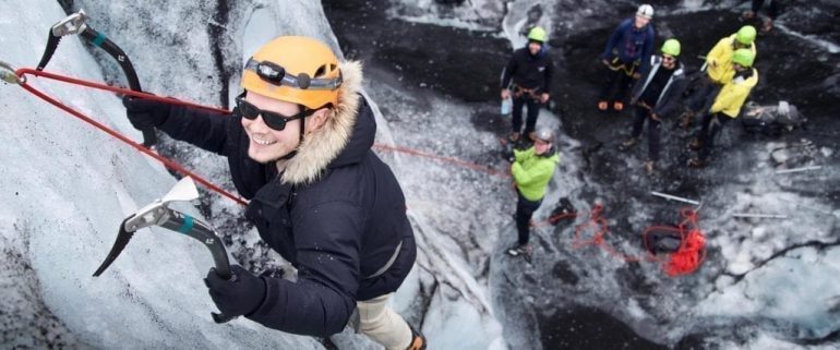 Ijsklimmen & gletsjerwandeling in kleine groep op de Solheimajokull gletsjer